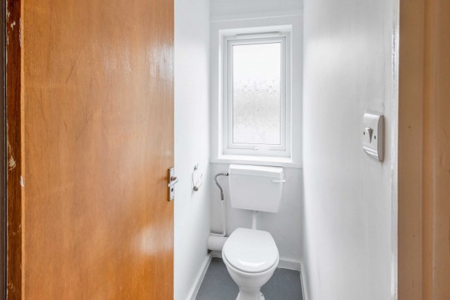 45 Shelley Grove, Bradford, West Yorkshire, BD8 0JZ 3