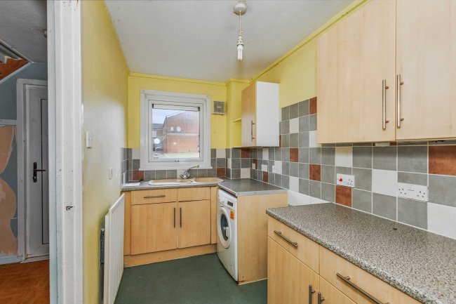 14 Brooke Close, Wellingborough, Northamptonshire, NN8 3LJ 7