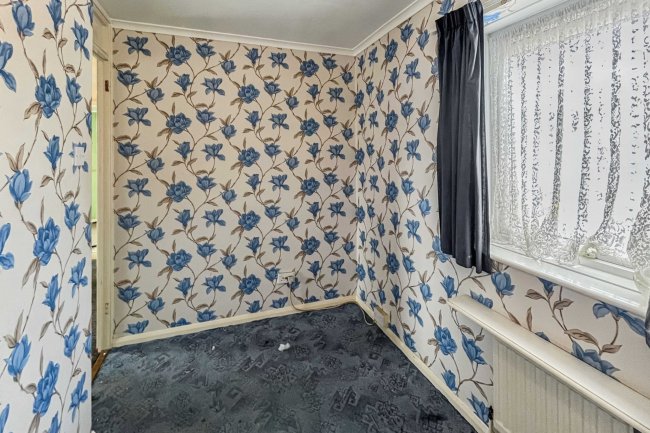 20 Elsworth Close, Feltham, Middlesex, TW14 8SF 7