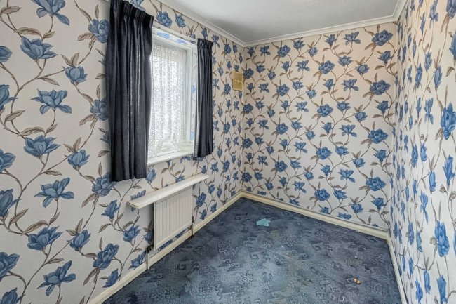 20 Elsworth Close, Feltham, Middlesex, TW14 8SF 7