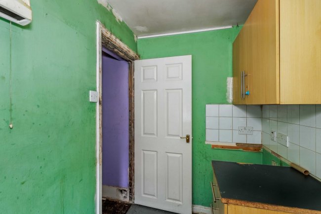 Flat 3, 75 Shakespeare Road, Bedford, Bedfordshire, MK40 2DW 3