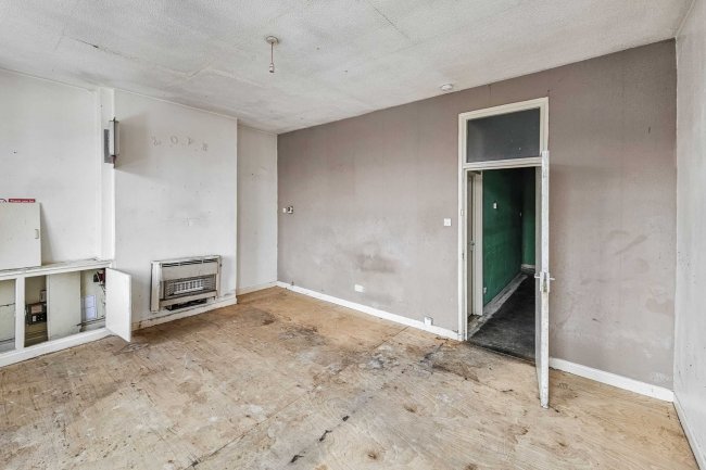 Flat 2, 44 Laindon Road, Longsight, Manchester, M14 5DP 4