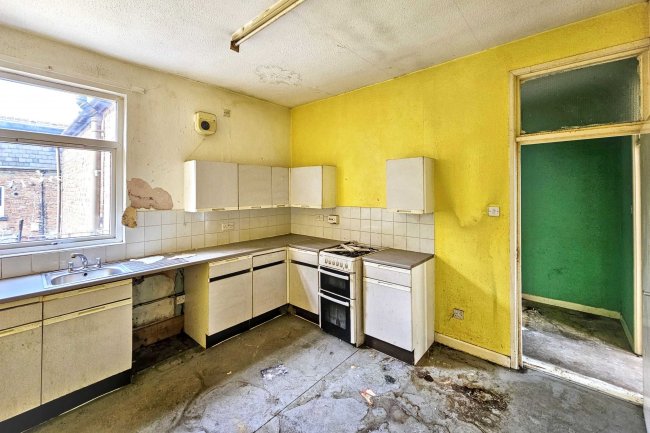 Flat 2, 44 Laindon Road, Longsight, Manchester, M14 5DP 4