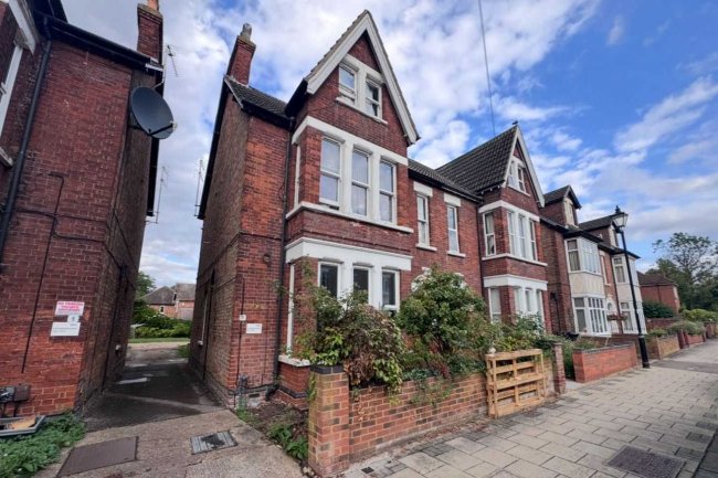 Flat 3, 7 St. Augustines Road, Bedford, Bedfordshire, MK40 2NB 4
