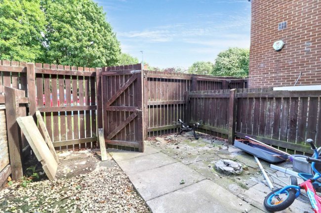 72 Manor Wood, Coulby Newham, Middlesbrough, Cleveland, TS8 0RN 7