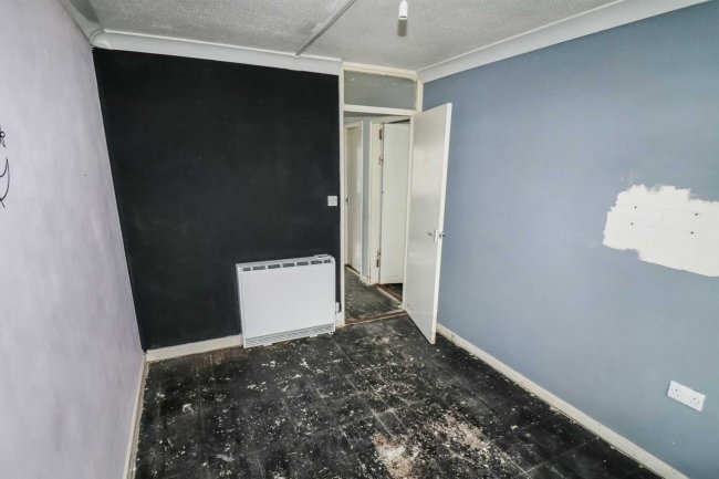 25 Rosemount Close, Keighley, West Yorkshire, BD21 2EF 2