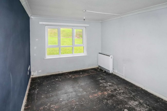 25 Rosemount Close, Keighley, West Yorkshire, BD21 2EF 2