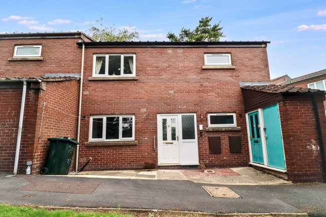 25 Rosemount Close, Keighley, West Yorkshire, BD21 2EF 2