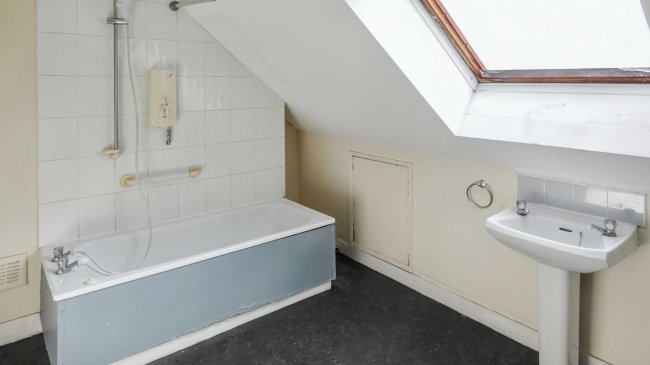Flat 3, 40 Albany Street, Hull, East Yorkshire, HU3 1PL 4