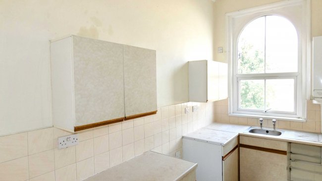 Flat 3, 40 Albany Street, Hull, East Yorkshire, HU3 1PL 4