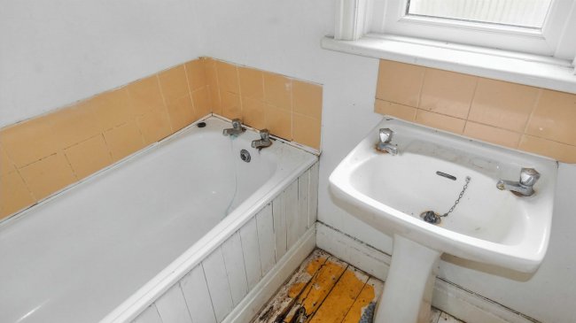 Flat 1, 84 Albany Street, Hull, East Yorkshire, HU3 1PN 5
