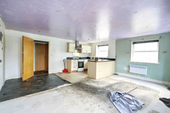 25 Peckerdale Gardens, Spondon, Derby, DE21 7SX 10