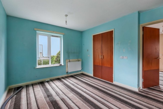 4 Lambeth Close, Blackburn, Lancashire BB1 1LB 6