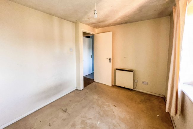 16 Loughman Close, Kingswood, Bristol, BS15 4BZ 5