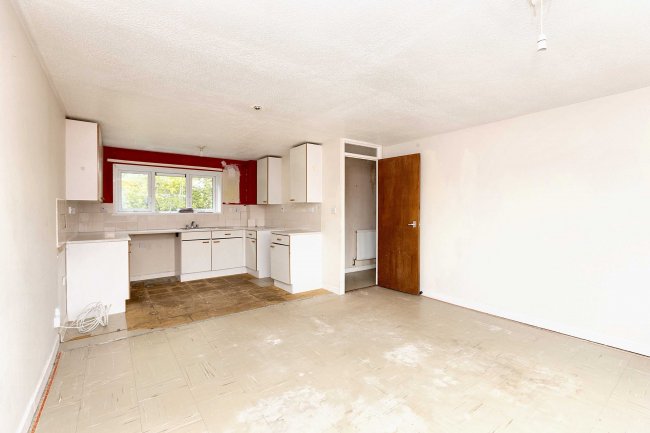 46 & 48 Browney Path, Bedford, Bedfordshire, MK41 7XH 3