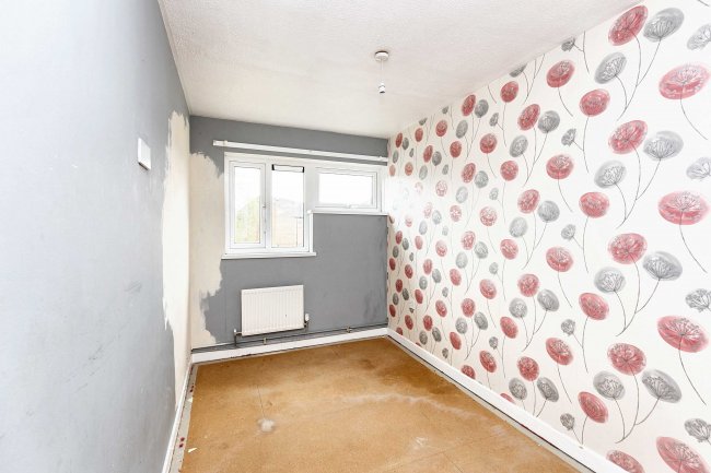 46 & 48 Browney Path, Bedford, Bedfordshire, MK41 7XH 3