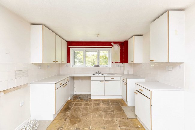 46 & 48 Browney Path, Bedford, Bedfordshire, MK41 7XH 3