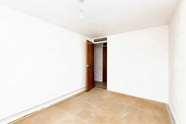 46 & 48 Browney Path, Bedford, Bedfordshire, MK41 7XH 3