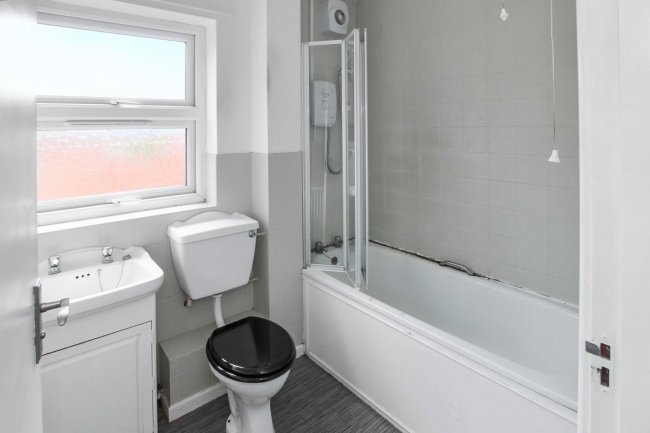 39 Coronation Street, Macclesfield, Cheshire, SK11 7PQ 8