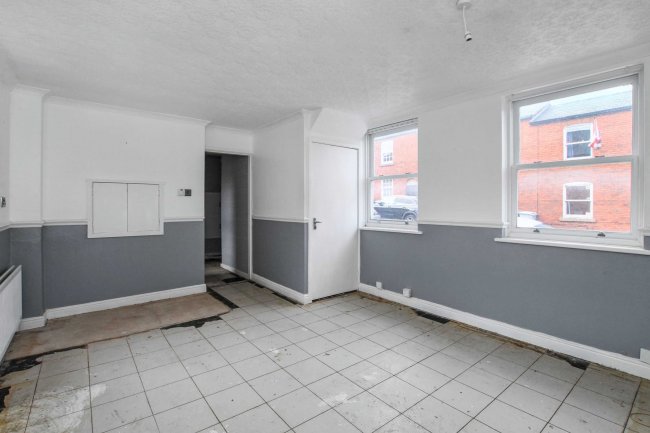 39 Coronation Street, Macclesfield, Cheshire, SK11 7PQ 8