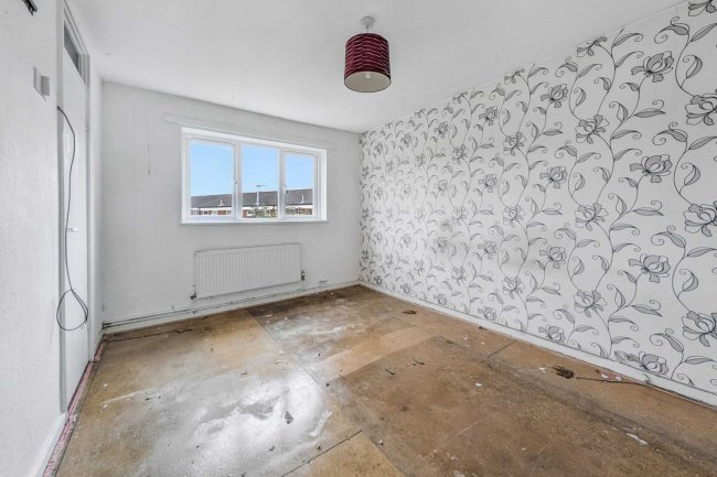 36 Evesham Place, Cramlington, Northumberland, NE23 8JF 10
