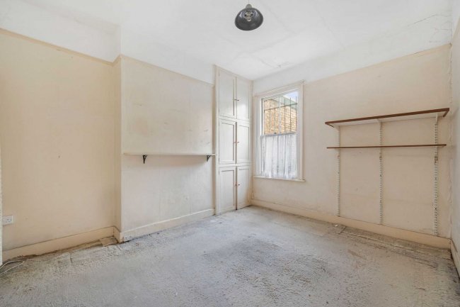 13 Fishers Lane, Chiswick, London, W4 1RX 8