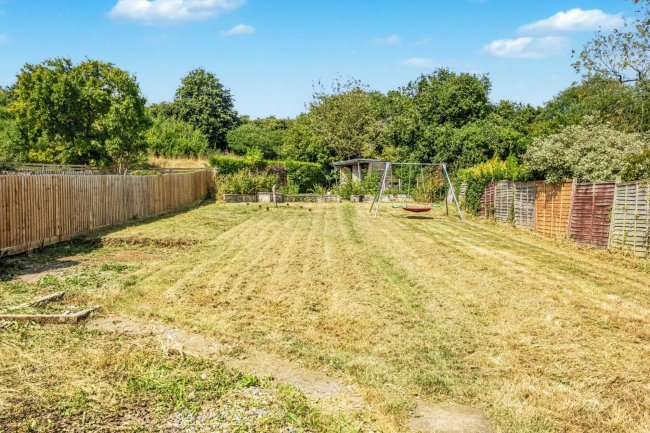3 Landseer, North Cheriton, Templecombe, Somerset, BA8 0AS 9