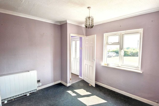 3 Landseer, North Cheriton, Templecombe, Somerset, BA8 0AS 9