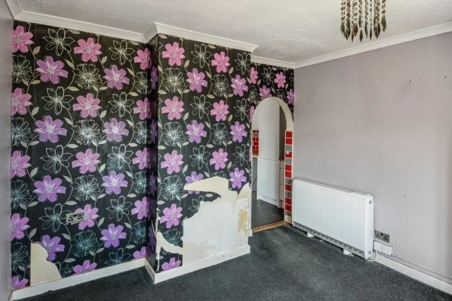 3 Landseer, North Cheriton, Templecombe, Somerset, BA8 0AS 9