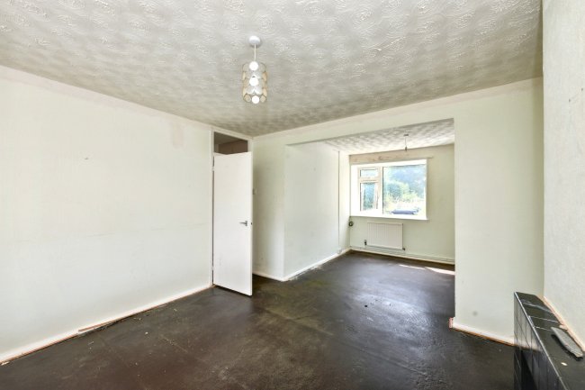 61 Harris Crescent, Needingworth, St. Ives, Cambridgeshire, PE27 4TE 5