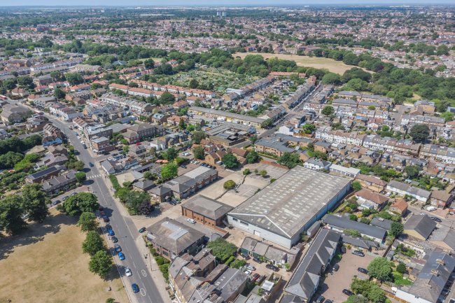 Rear 86-88, The Green, Twickenham, TW2 5AG 9