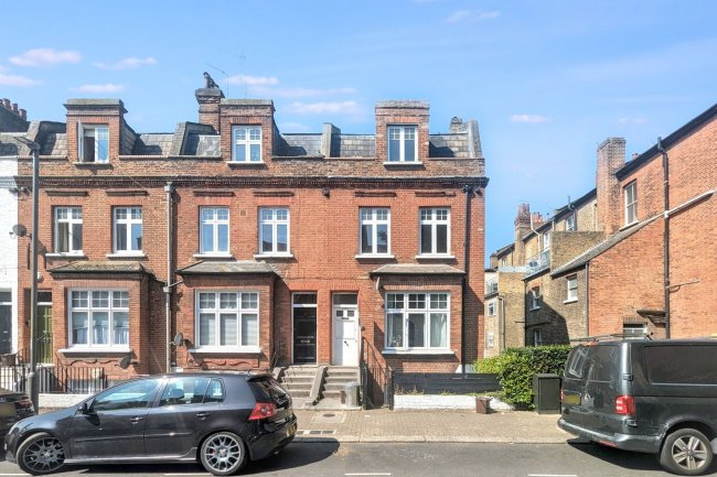 Flat C, 13 Meath Street, Battersea, London SW11 4JA 8