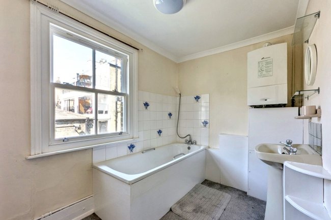 Flat C, 13 Meath Street, Battersea, London SW11 4JA 8