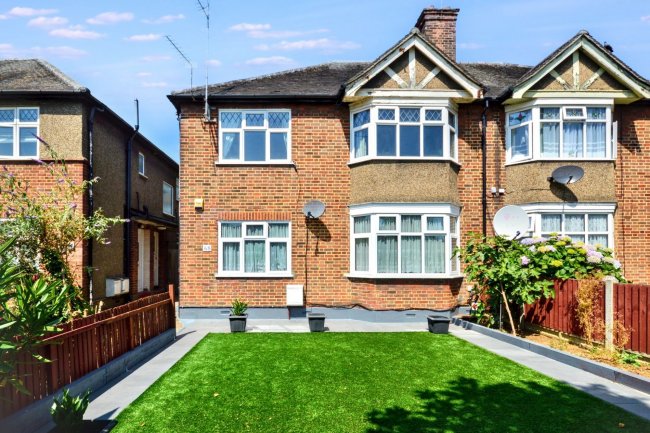 66 Beechcroft Avenue, Harrow, Middlesex, HA2 7JG 2