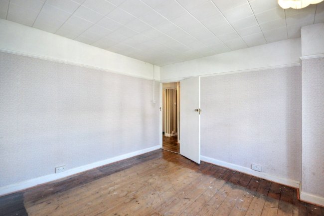 66 Beechcroft Avenue, Harrow, Middlesex, HA2 7JG 2