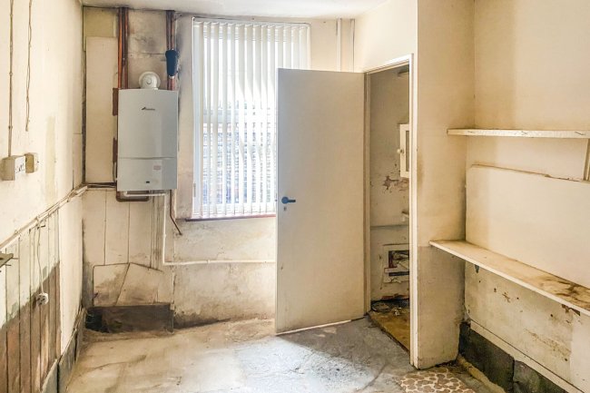 11 Alfred Street, Taunton, TA1 3HU 6