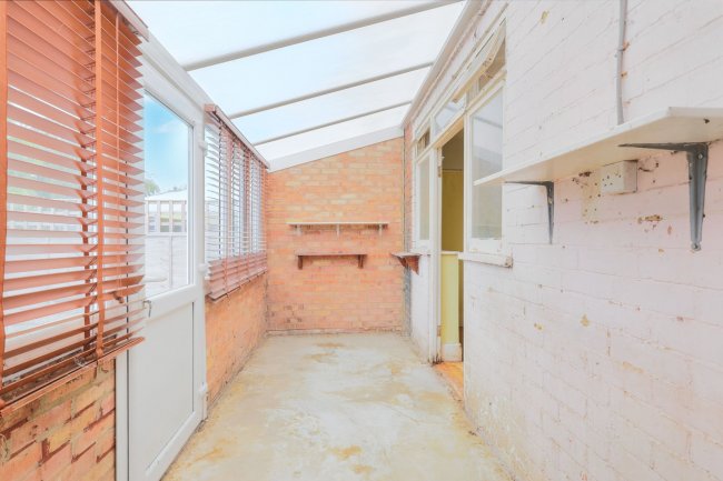 89 Elmbridge Road, Gloucester, Gloucestershire, GL2 0PG 7