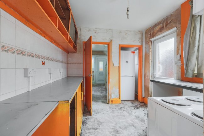 89 Elmbridge Road, Gloucester, Gloucestershire, GL2 0PG 7