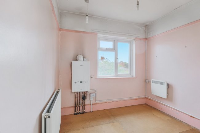 89 Elmbridge Road, Gloucester, Gloucestershire, GL2 0PG 7