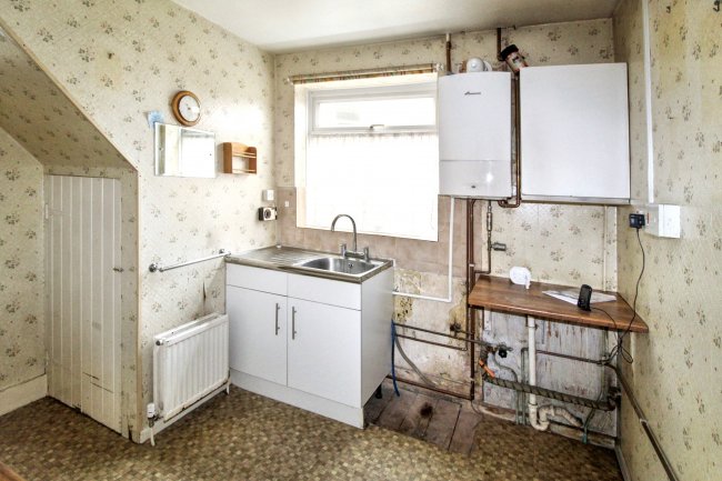 23 Causeway Crescent, Totton, Southampton, SO40 3AZ 4