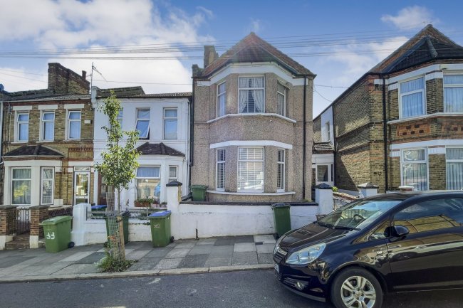 35 Piedmont Road, Plumstead, London, SE18 1TB 10