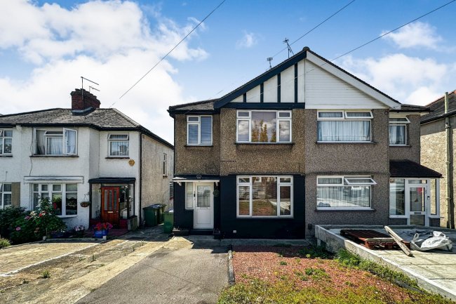 24 Landstead Road, Plumstead, London, SE18 2LH 1