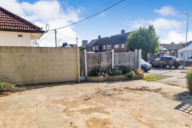 Land to the Rear of 61 Frederick Road, Rainham, Essex, RM13 8NR 8