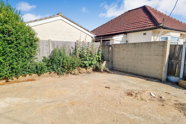 Land to the Rear of 61 Frederick Road, Rainham, Essex, RM13 8NR 8