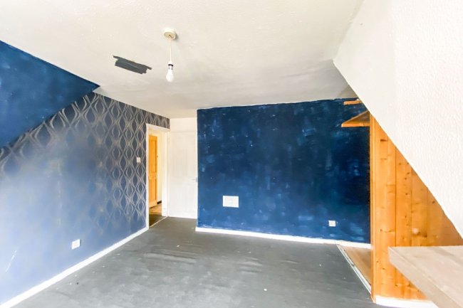 38 Bradstone Road, Folkstone CT20 1HW 6