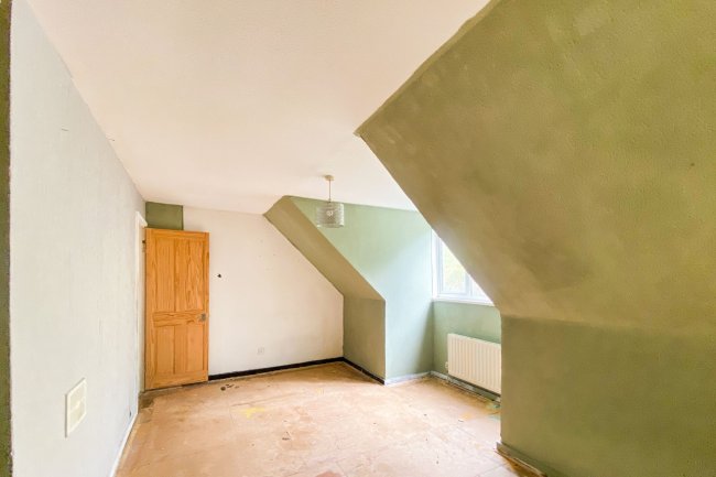 38 Bradstone Road, Folkstone CT20 1HW 6