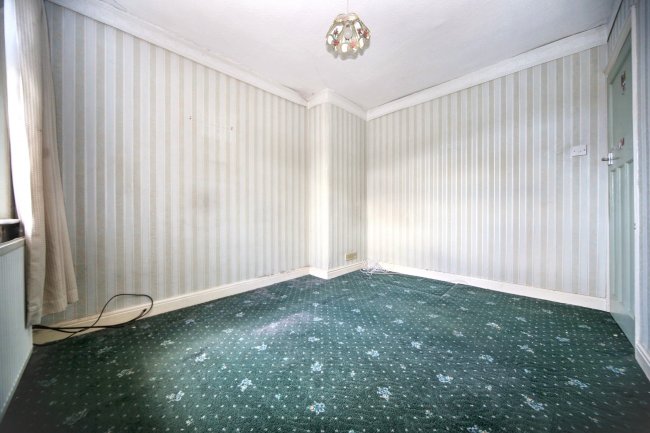 81 Queen Street, Wigan, WN3 4HX 2