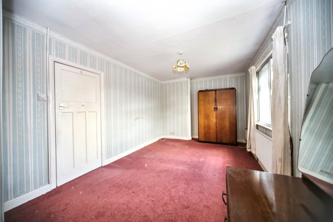 81 Queen Street, Wigan, WN3 4HX 2