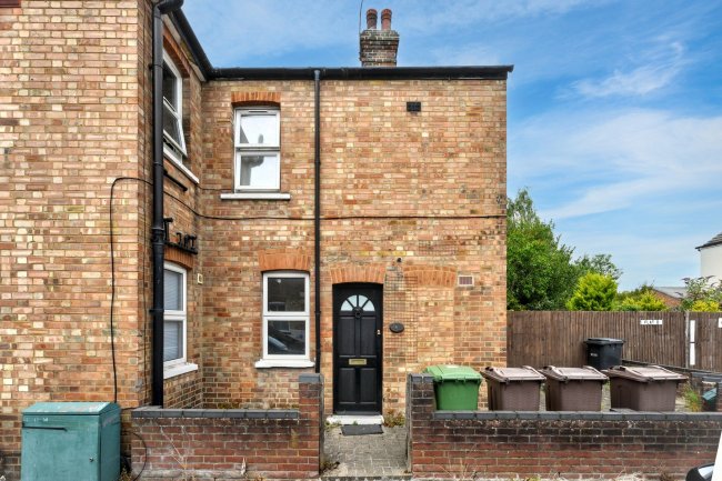 Flat D, 25 Cambridge Road, St. Albans, Hertfordshire, AL1 5LH 3