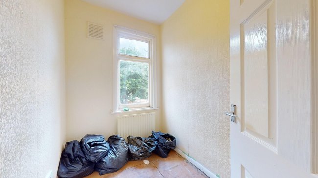 4 & 4A Isla Road, Plumstead, London, SE18 3AA 5